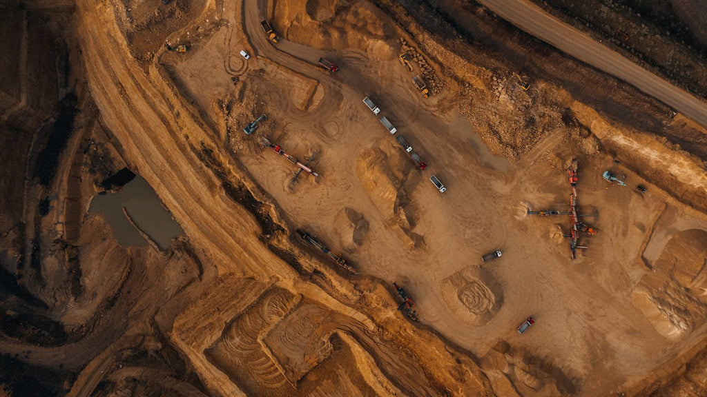 Accuracy in Bulk Materials: Why Moisture Measurement Matters for Coal, Sand, Gravel & More